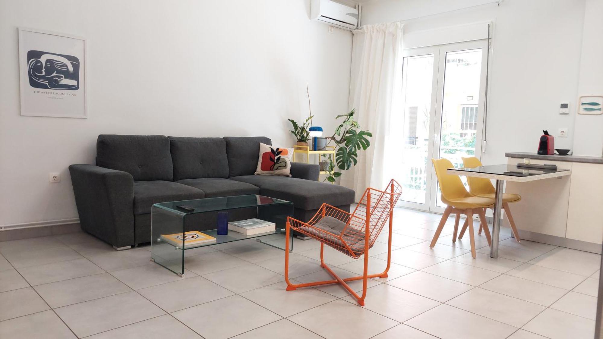 One-Bedroom Apartment